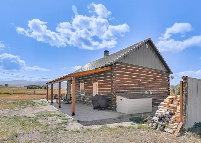 Mountain-view Log In Wyoming Wilderness Holiday home